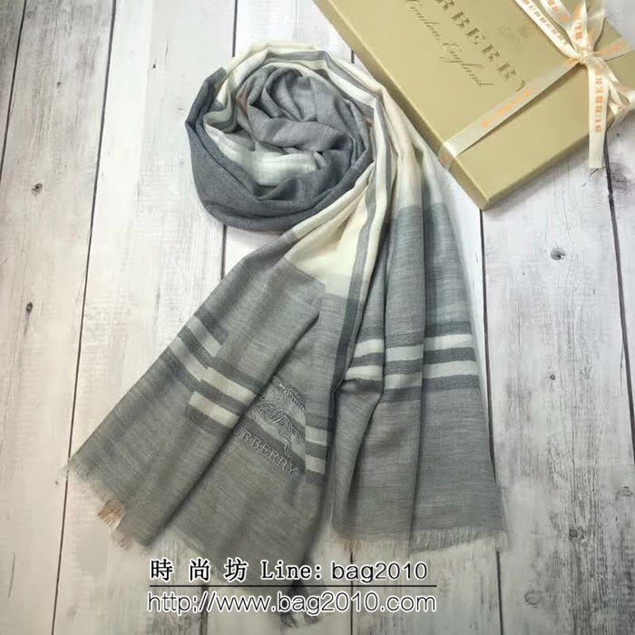 BURBERRY巴寶莉原單 18專櫃新款格紋戒指絨圍巾 LLWJ6079